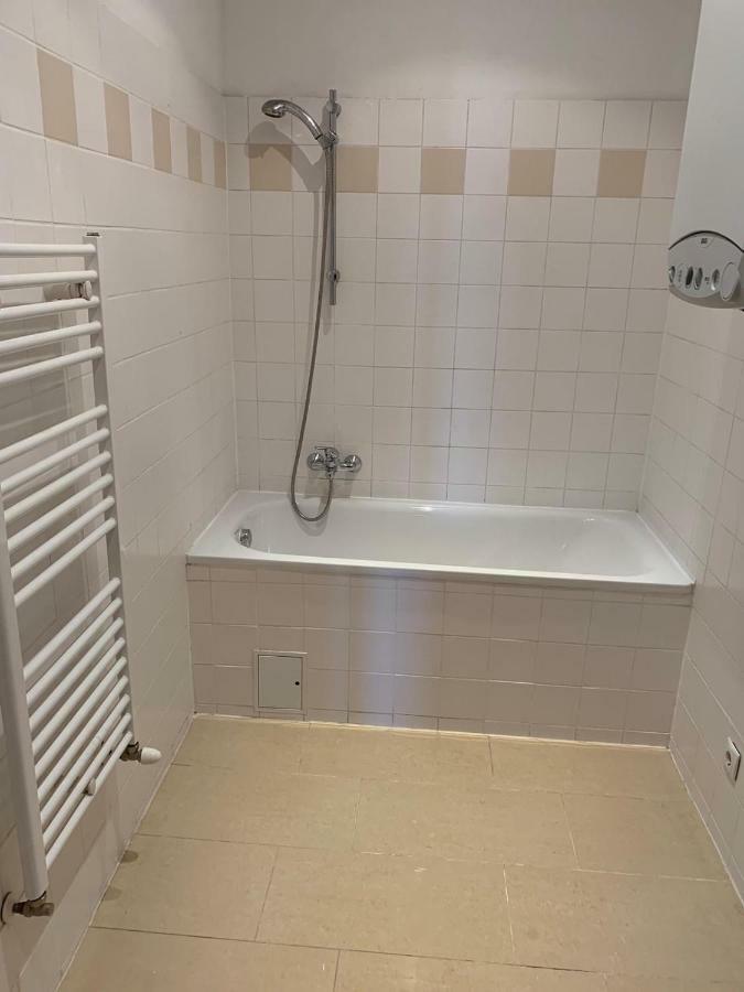 Central Living Apartment 1090 Βιέννη Δωμάτιο φωτογραφία